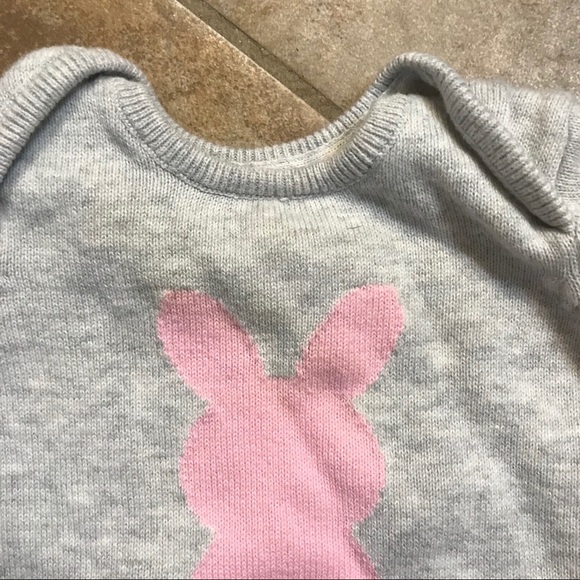 🐰 Adorable One Piece Outfit - Picture 4 of 6